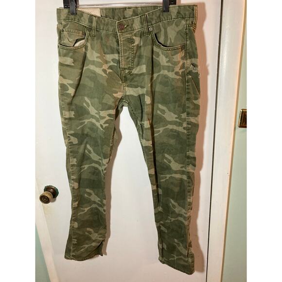 Hollister Green & Tan Camouflage Pattern Men's Jeans W36 L32 Military Style Pant - Picture 1 of 11